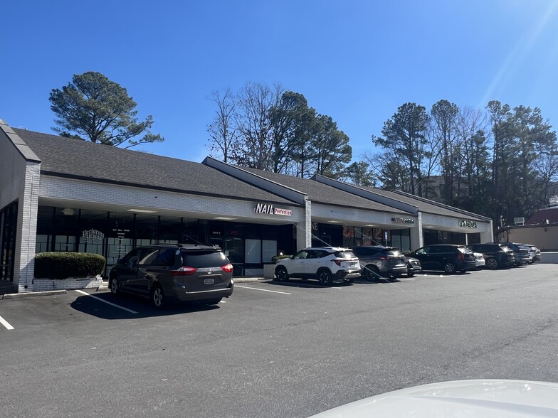 More Photos Of 8599 Roswell Rd, Atlanta Unknown For Lease