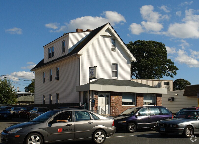 More Photos Of 16 New Park Ave, Hartford Storefront Retail Residential For Sale