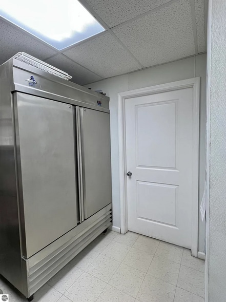 More Photos Of 12938 Cherry Ave, Rapid City Freestanding For Sale