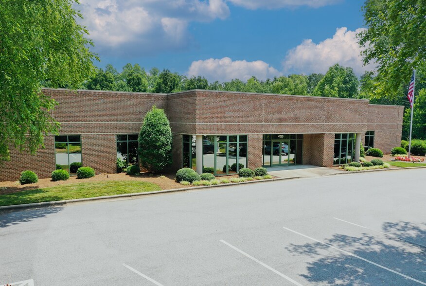 More Photos Of 4120 Beechwood Dr, Greensboro Light Distribution For Lease