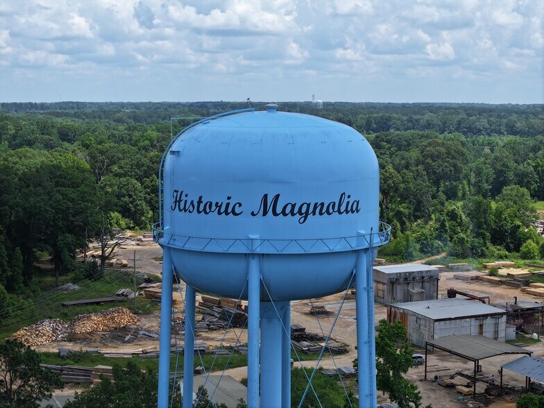 More Photos Of 1800 N Clark Ave, Magnolia Industrial For Lease