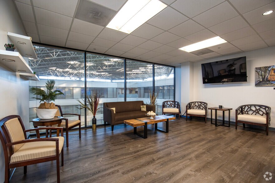 More Photos Of 5404 Cypress Center Dr, Tampa Office For Lease