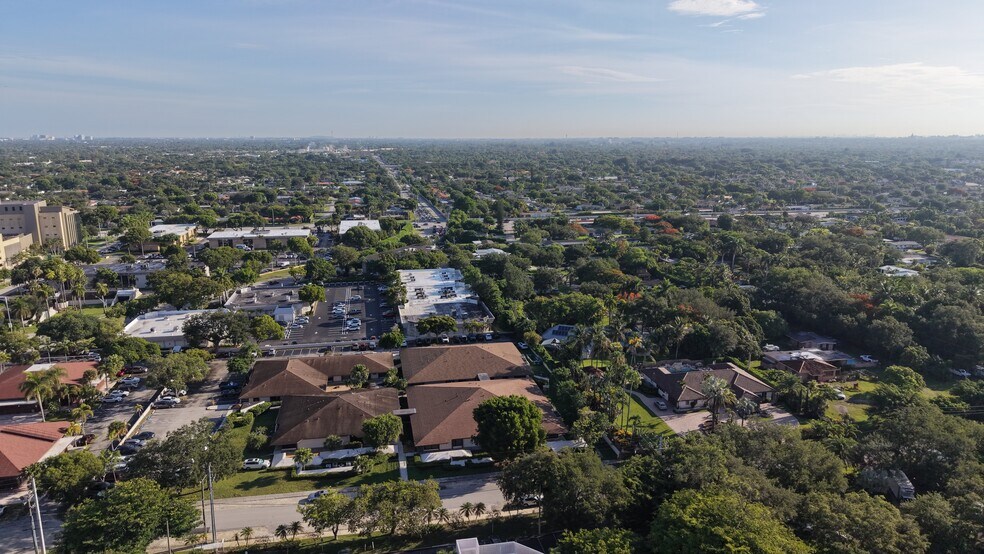 More Photos Of 8525 SW 92nd St, Miami Office For Sale
