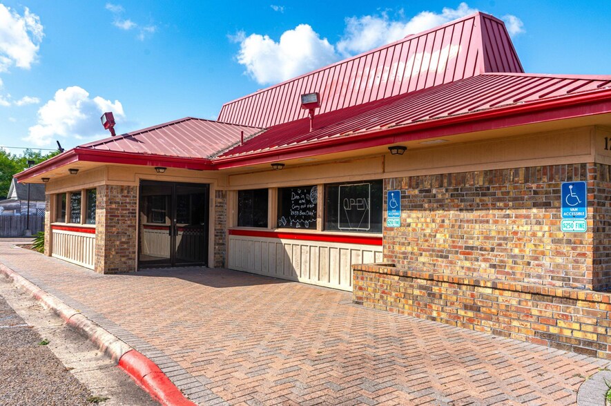 More Photos Of 1200 International Blvd, Brownsville General Retail For Sale