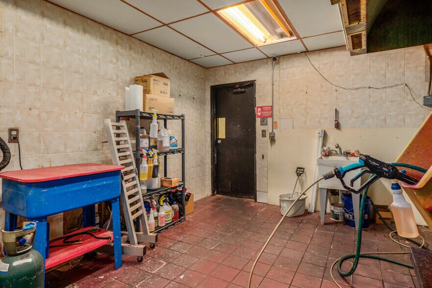 More Photos Of 6940 US Highway 27 N, Sebring Restaurant For Sale