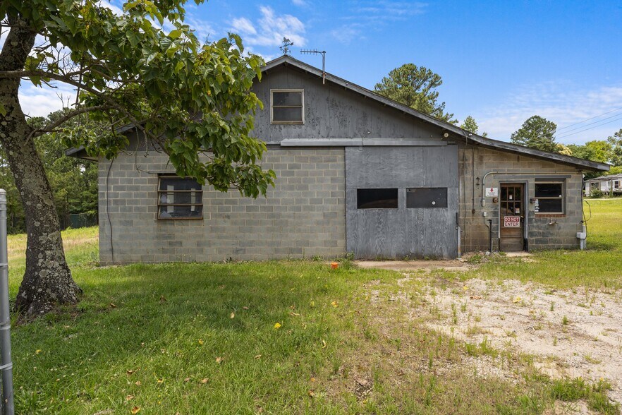 More Photos Of 1085 Old US 421, Lillington Industrial For Sale