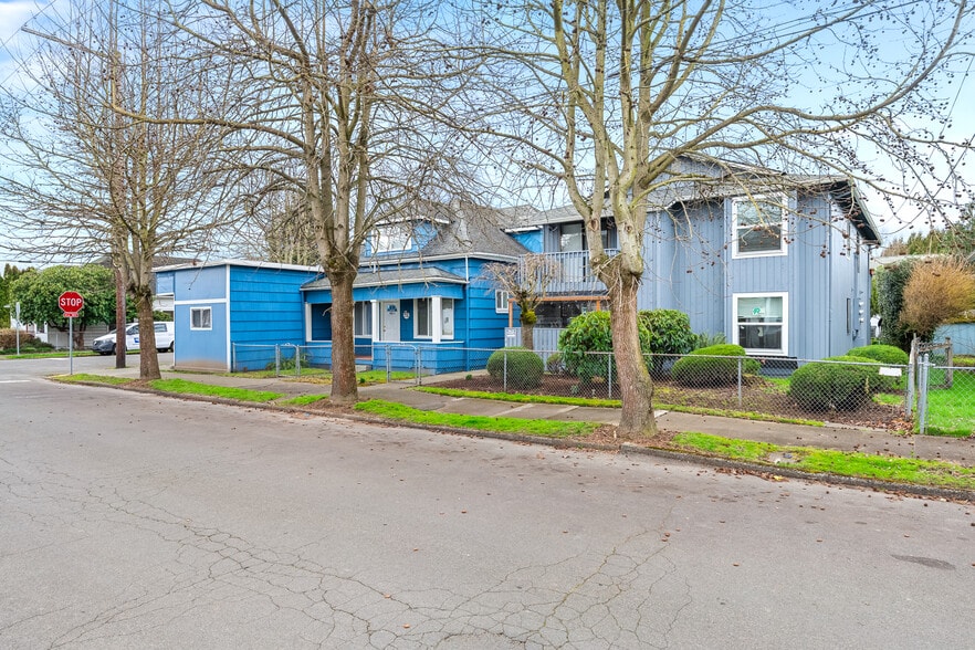 Primary Photo Of 441 Smithers Ave S, Renton Apartments For Sale