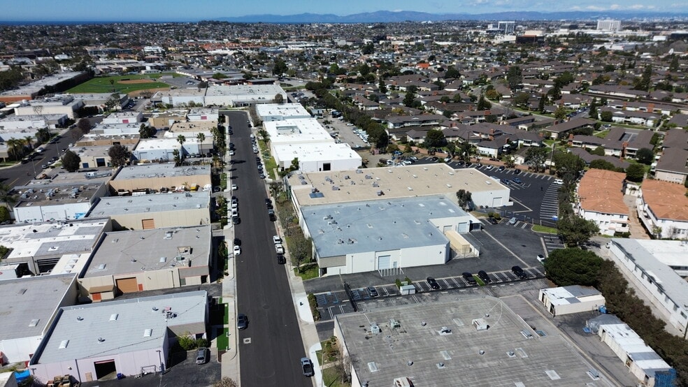 More Photos Of 3203-3209 Kashiwa St, Torrance Warehouse For Lease