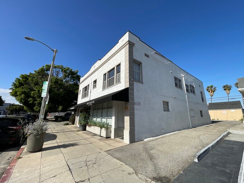 More Photos Of 418-420 N Larchmont Blvd, Los Angeles Office For Lease