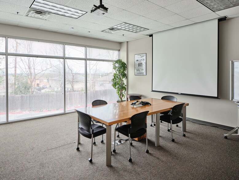 More Photos Of 12508 Jones Maltsberger Rd, San Antonio Office For Lease