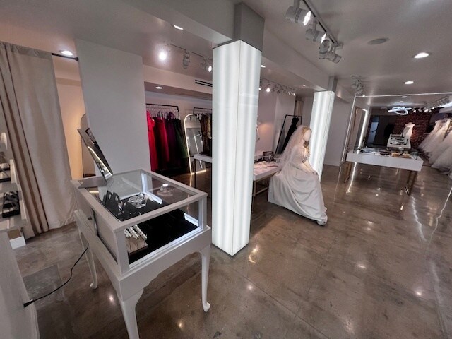 More Photos Of 330 N Western Ave, Los Angeles Storefront Retail Office For Sale