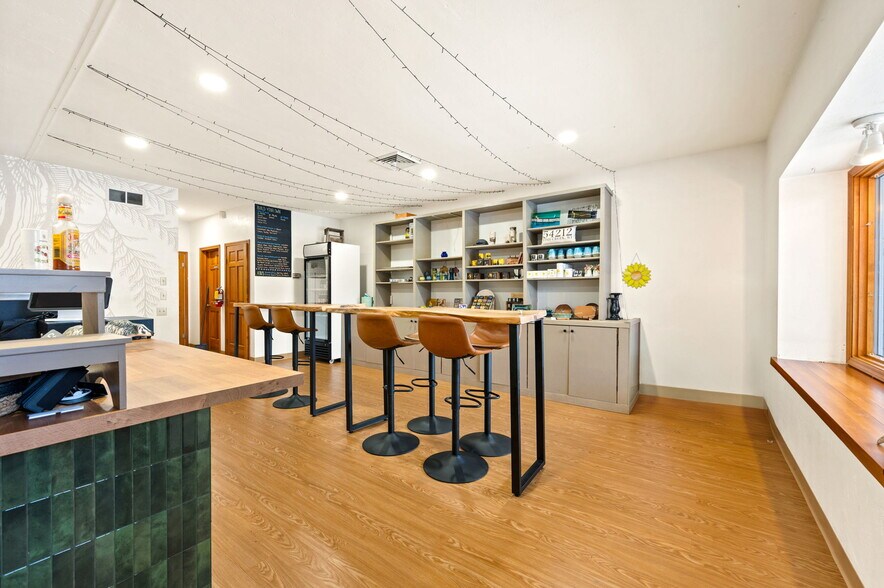 More Photos Of 9331 Spring Rd, Fish Creek Storefront For Sale