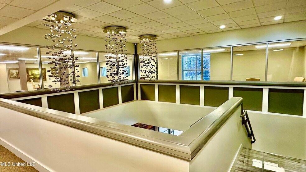 More Photos Of 277 E Pearl St, Jackson Office For Sale