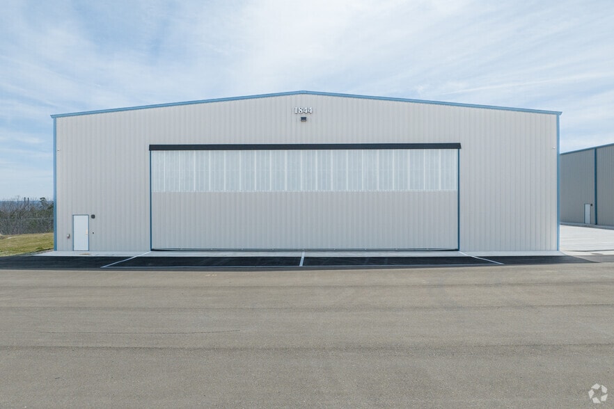 More Photos Of 1844 Airport Dr, Ball Ground Airplane Hangar For Sale