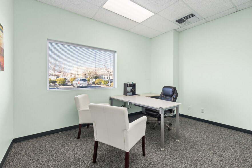 More Photos Of 900 Fortress St, Chico Office For Sale