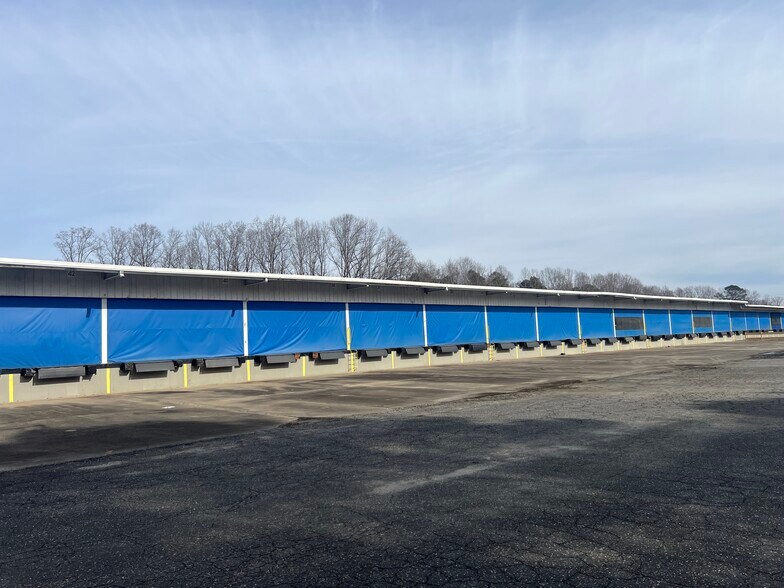 More Photos Of 1201 E Church St, Cherryville Unknown For Lease