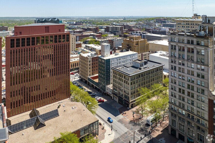 More Photos Of 305 S 16th St, Omaha Apartments For Lease