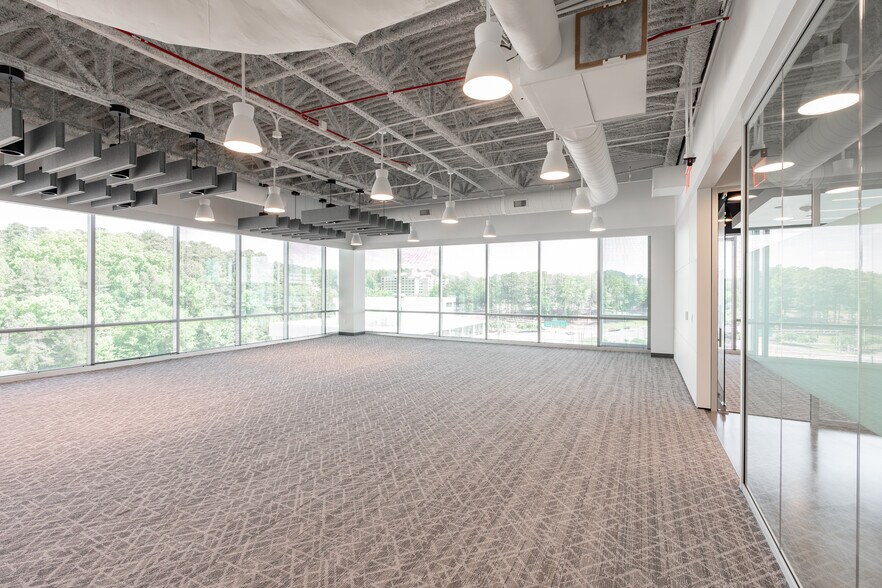 More Photos Of 4509 Creedmoor Rd, Raleigh Office For Lease