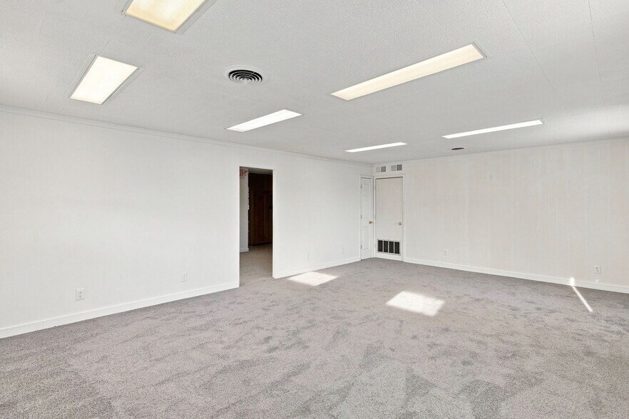 More Photos Of 3741 State Rte 30 Hwy, Lonedell Multifamily For Sale