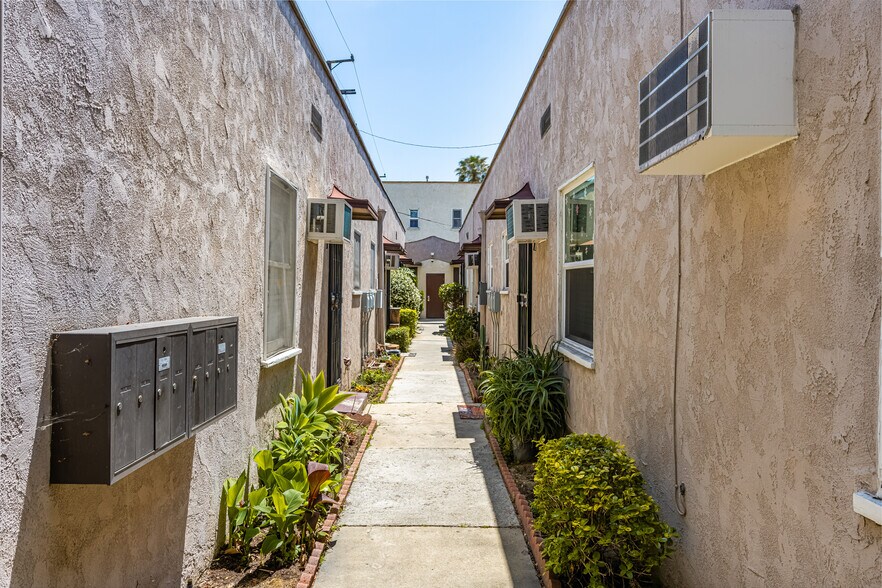 More Photos Of 434 W 9th St, Long Beach Apartments For Sale