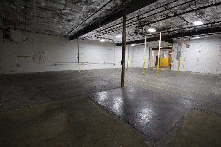 More Photos Of 7 Henry St, Worcester Light Manufacturing For Lease