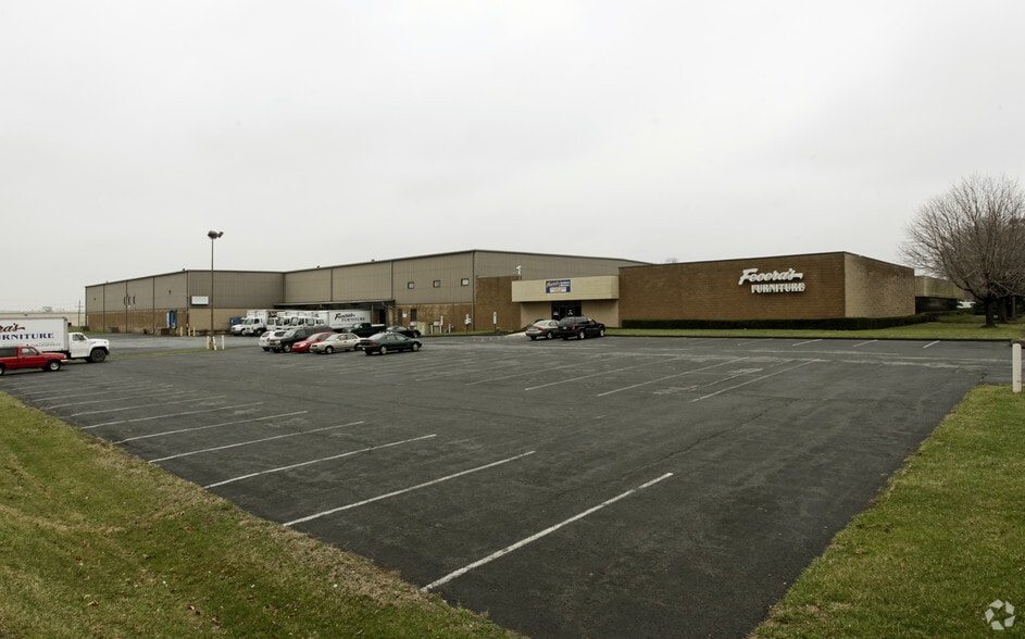 More Photos Of 3030 Kutztown Rd, Reading Warehouse For Lease