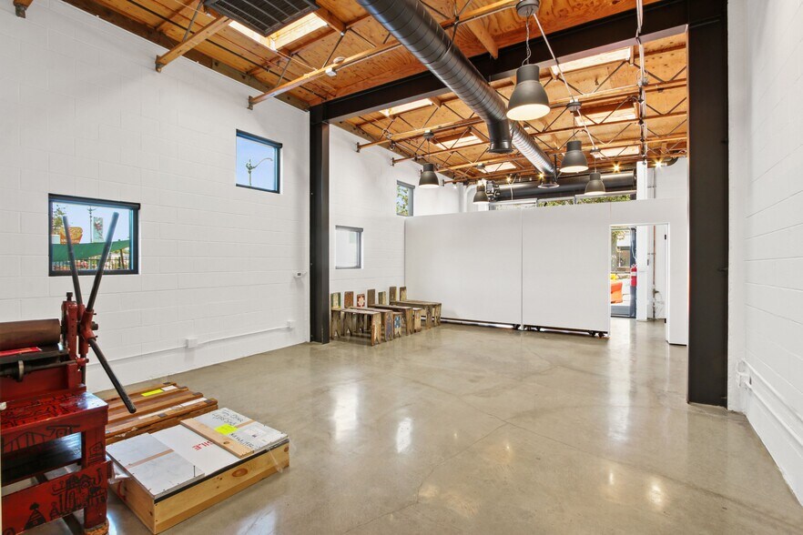 More Photos Of 1638 Colorado Blvd, Los Angeles Loft Creative Space For Sale