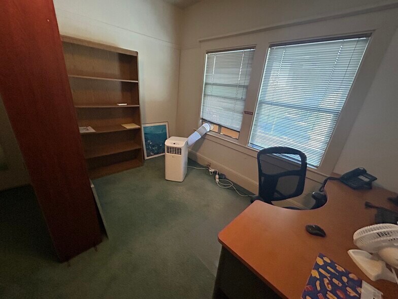 More Photos Of 1410 Jackson St, Oakland Office For Sale