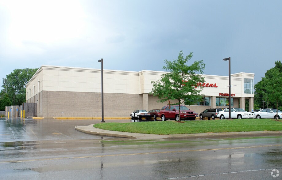 More Photos Of 400 E Memorial Dr, Muncie Drugstore For Sale