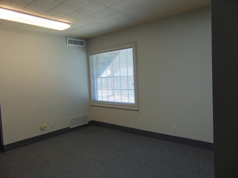 More Photos Of 2625 Line Ave, Shreveport Office For Lease