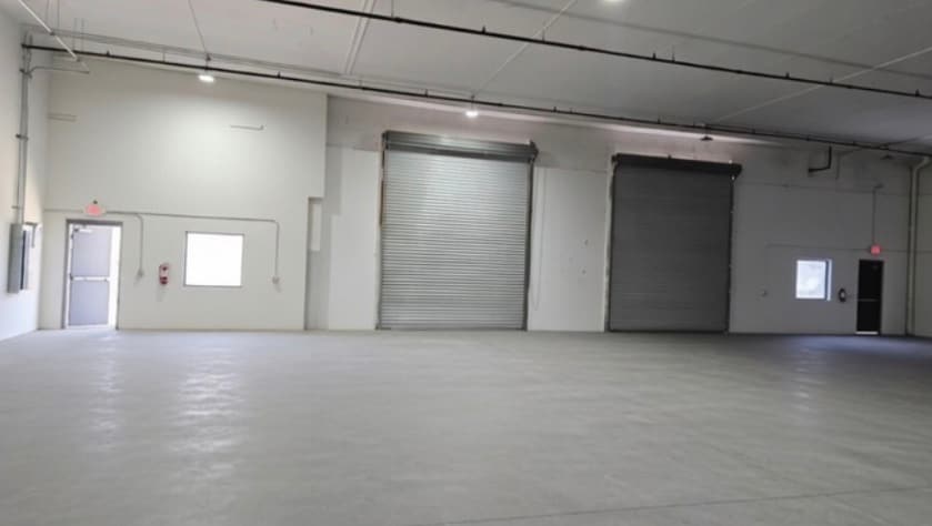 More Photos Of 4225 W Indian School Rd, Phoenix Warehouse For Lease
