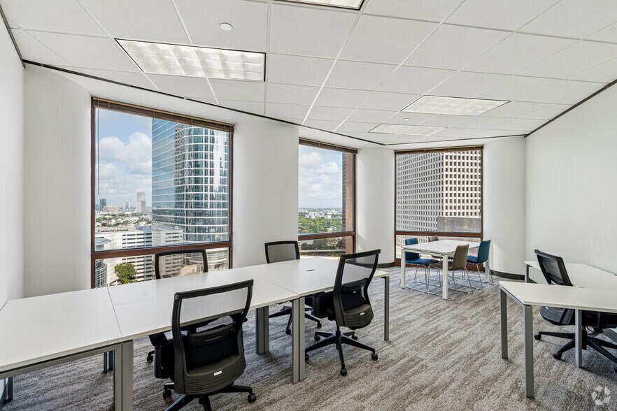 More Photos Of 1415 Louisiana St, Houston Coworking Space