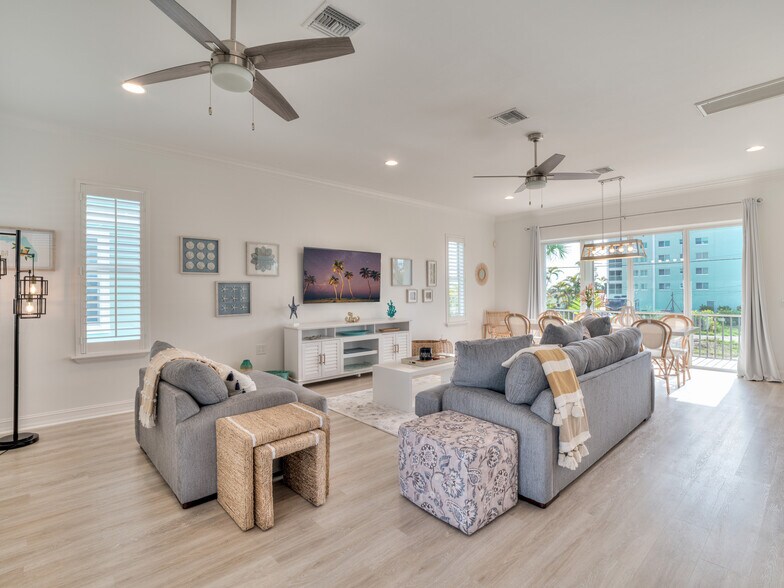 More Photos Of , Fort Myers Beach Specialty For Sale