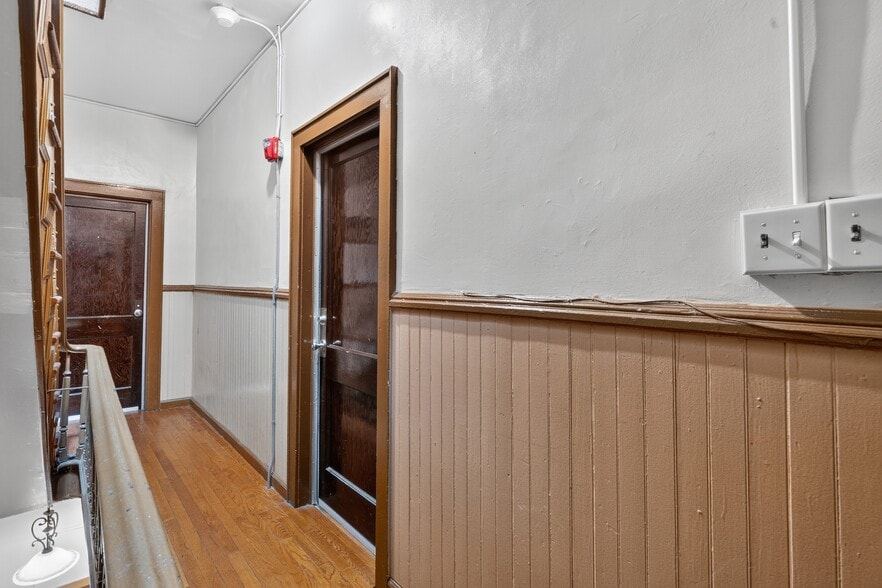 More Photos Of 154 Chestnut Ave, Jersey City Restaurant For Sale