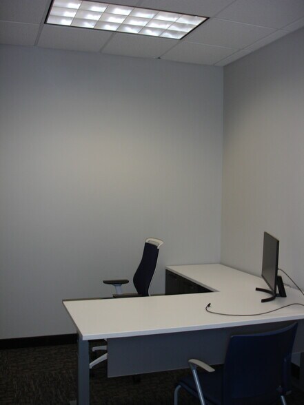 More Photos Of 2700 National Dr, Onalaska Office For Lease