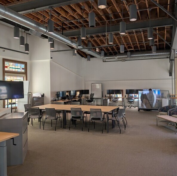 More Photos Of 612 S Park St, Kalamazoo Office For Sale