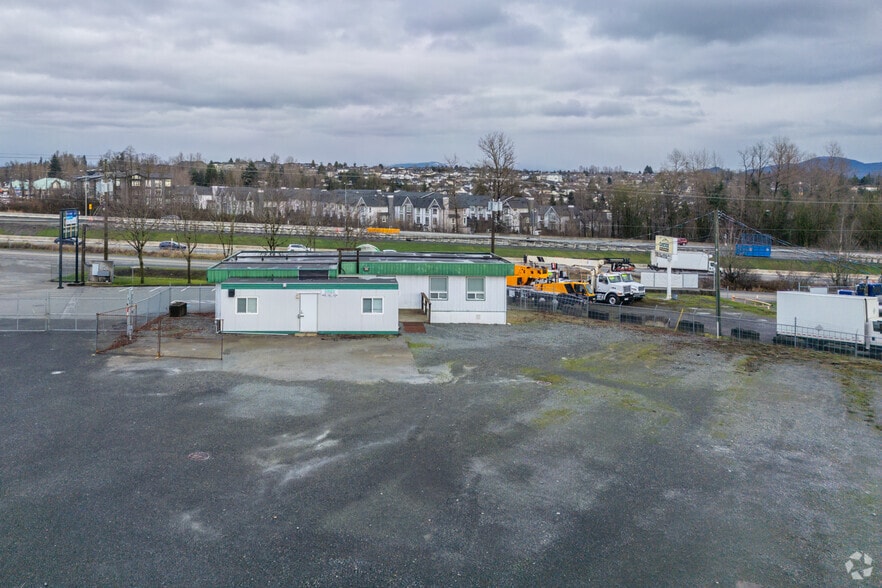 More Photos Of 30796 S Fraser Way, Abbotsford Warehouse For Lease