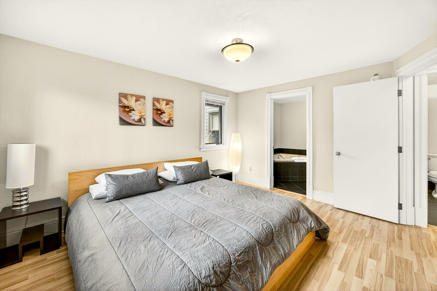 More Photos Of 668 N Main St, Ashland Hospitality For Sale