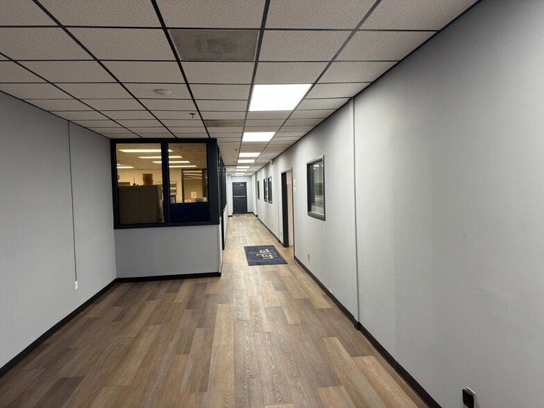 More Photos Of 550 Commerce Park Dr SE, Marietta Light Distribution For Sale