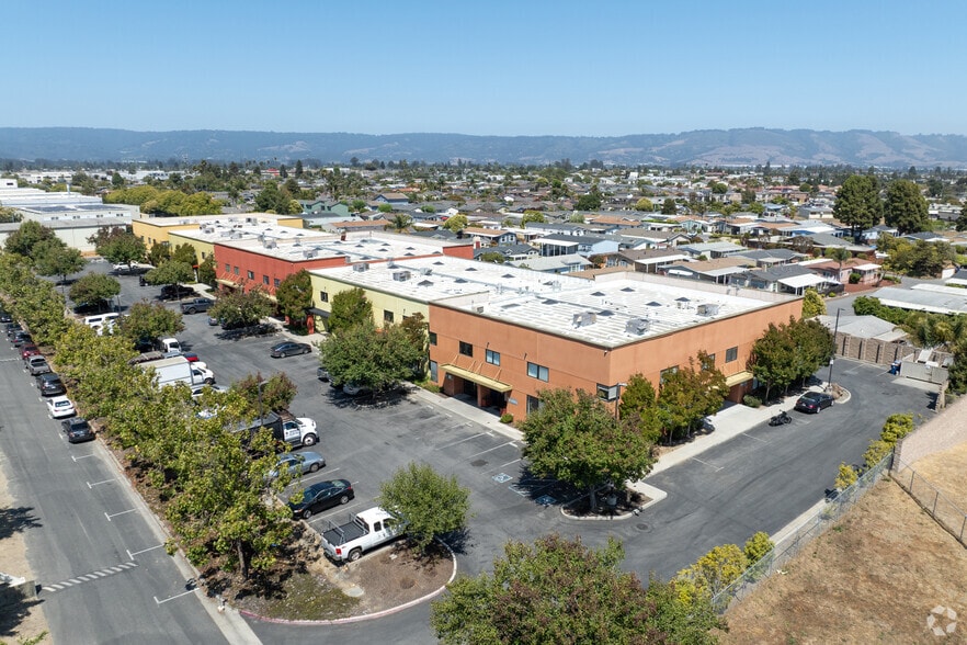 More Photos Of 125 Hangar Way, Watsonville Office For Sale