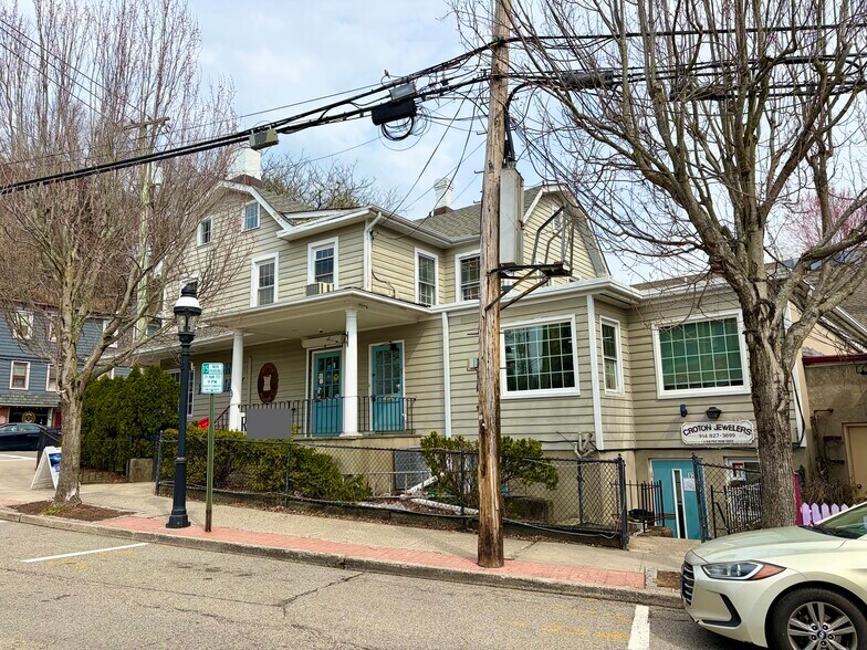 More Photos Of 128 Grand St, Croton-on-Hudson Office For Sale