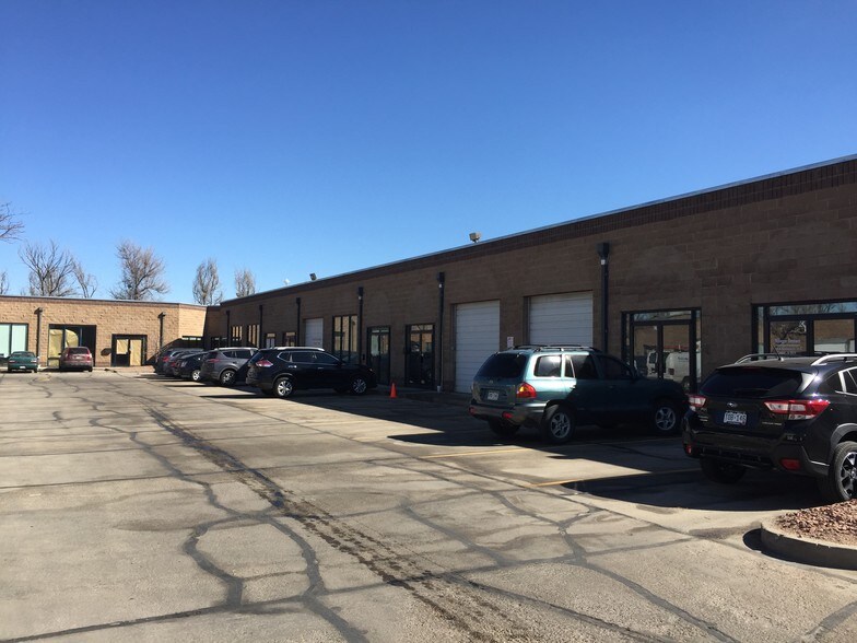 More Photos Of 5650 N Washington St, Denver Showroom For Lease