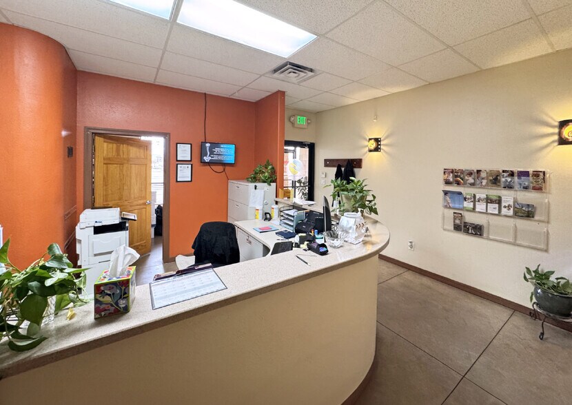 More Photos Of 8625-A Golf Course Rd NW, Albuquerque Office For Sale