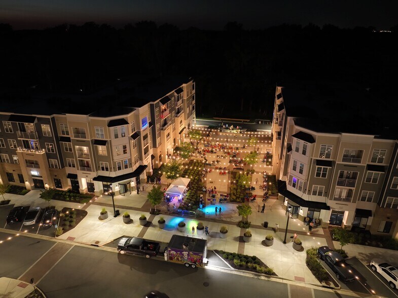 More Photos Of Bridgeport Way & Knotts Point Lane, Suffolk Unknown For Lease