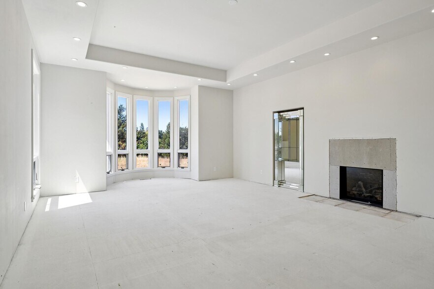More Photos Of 5151 Wild Horse Valley Rd, Napa Apartments For Sale