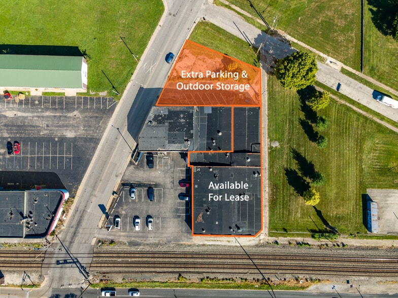 More Photos Of 1417 Commerce Ave, Indianapolis Manufacturing For Lease