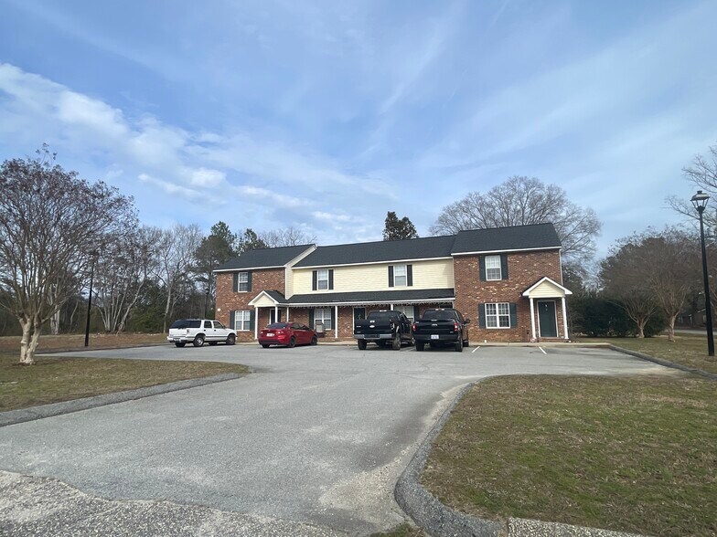 More Photos Of 601 Main St, Lillington Apartments For Sale