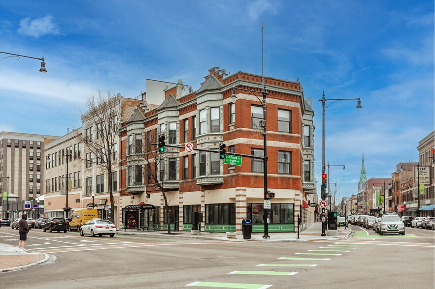 More Photos Of 1547-1549 W Belmont Ave, Chicago Unknown For Lease