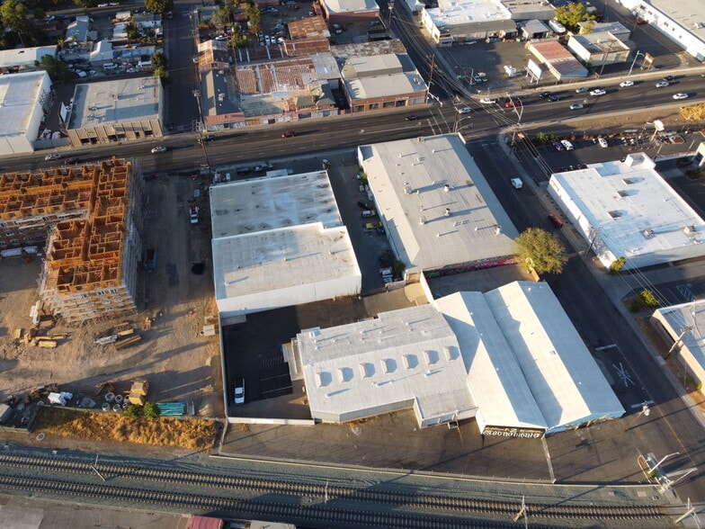 More Photos Of 960 Arden Way, Sacramento Warehouse For Sale