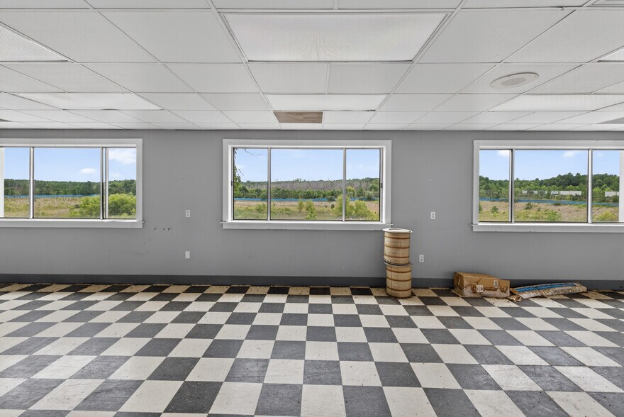 More Photos Of 957 Truck Plaza Ln, Calvert City Land For Sale